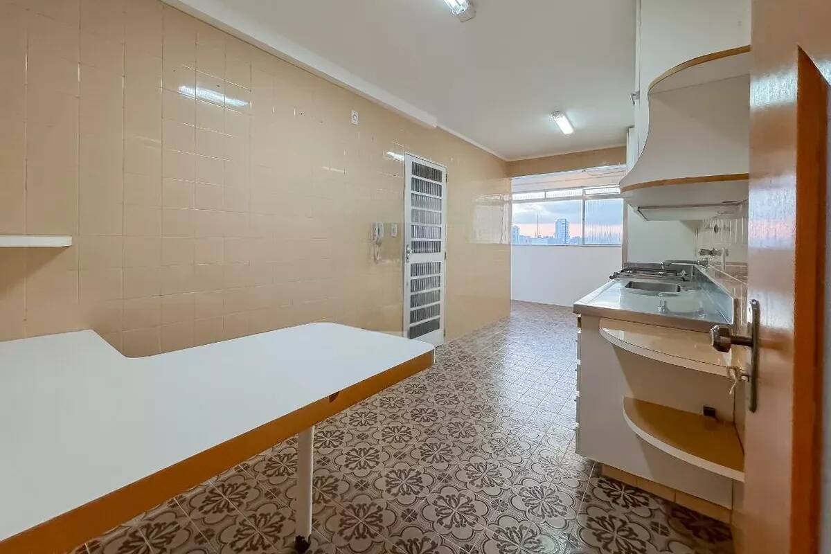 Apartamento à venda com 3 quartos, 130m² - Foto 23