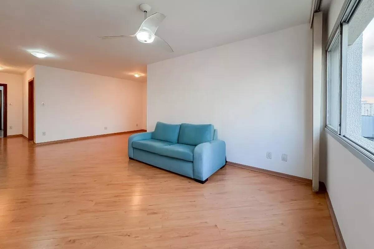 Apartamento à venda com 3 quartos, 130m² - Foto 4