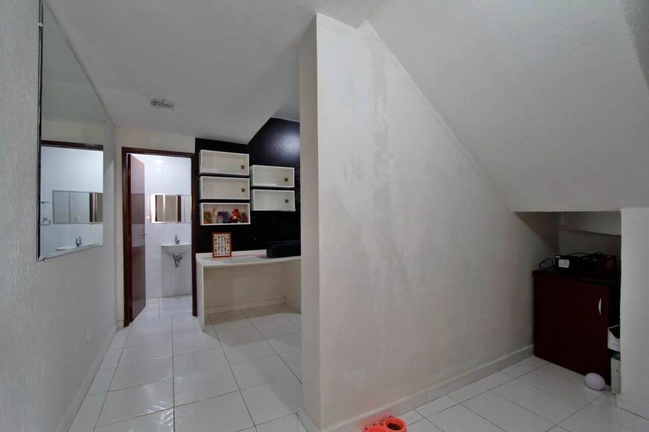 Casa à venda com 3 quartos, 115m² - Foto 11