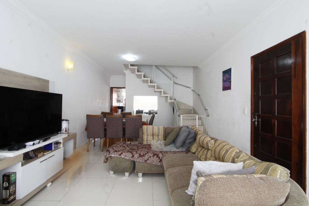 Casa à venda com 3 quartos, 115m² - Foto 2
