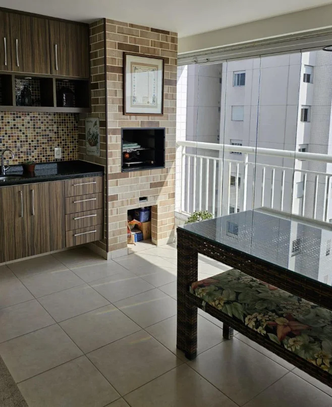 Apartamento à venda com 3 quartos, 117m² - Foto 2