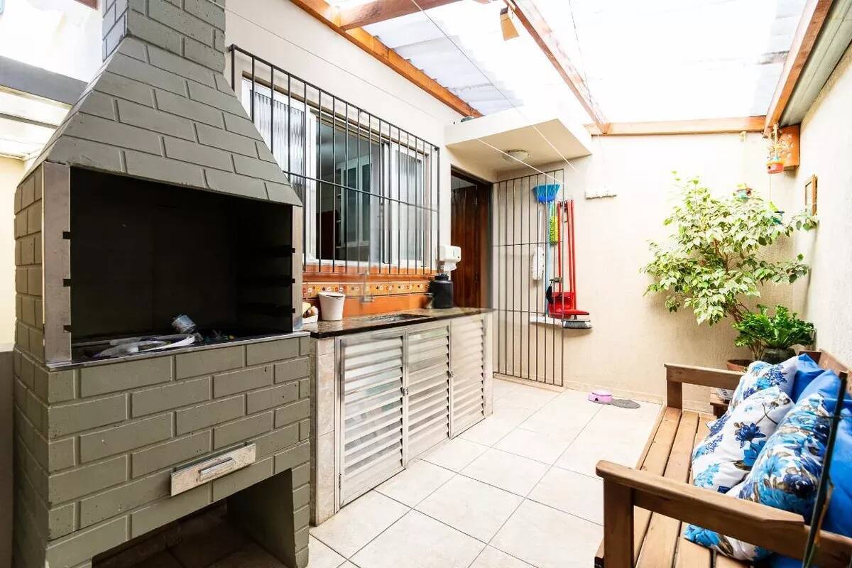 Casa à venda com 2 quartos, 94m² - Foto 11