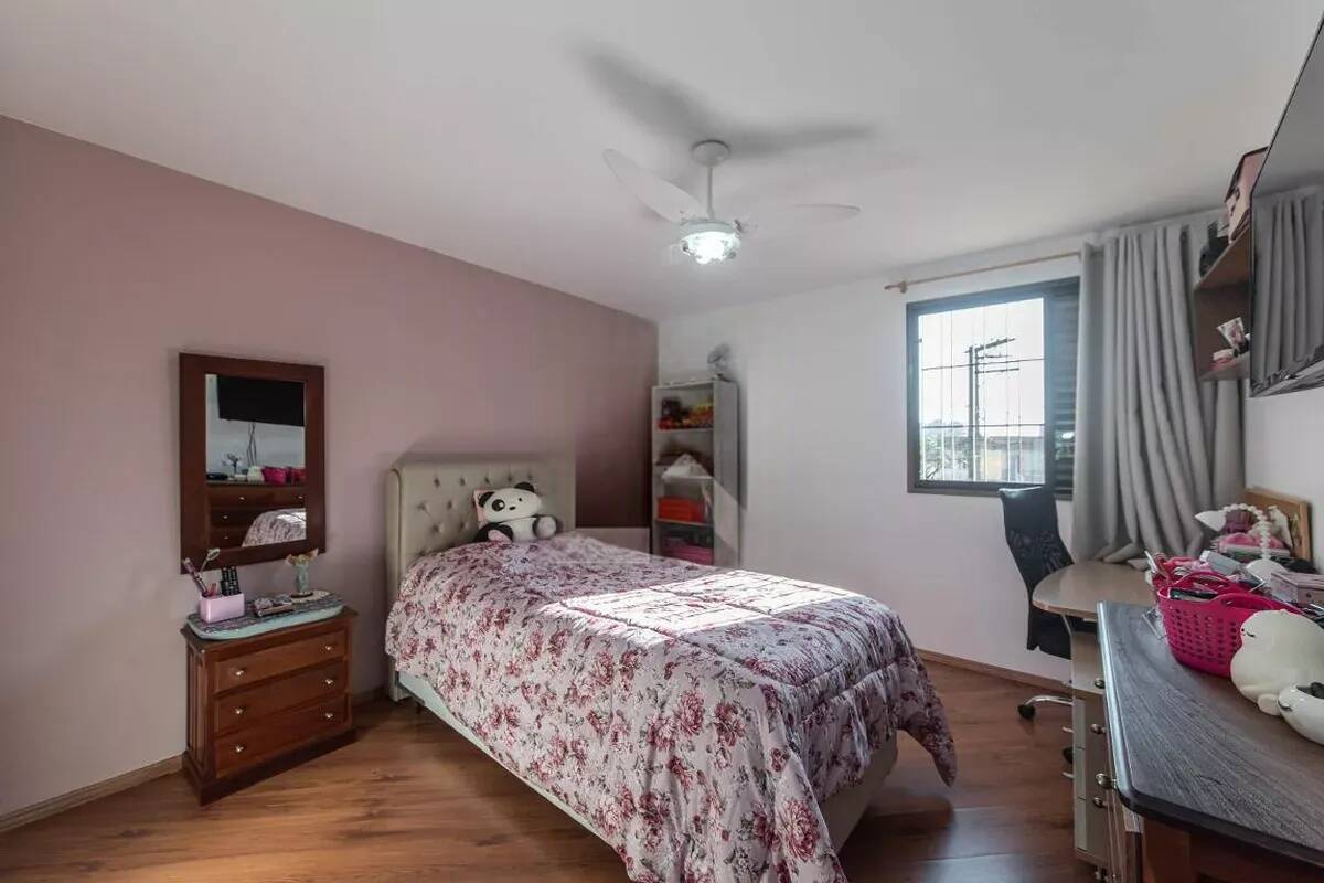 Casa, 4 quartos, 249 m² - Foto 9