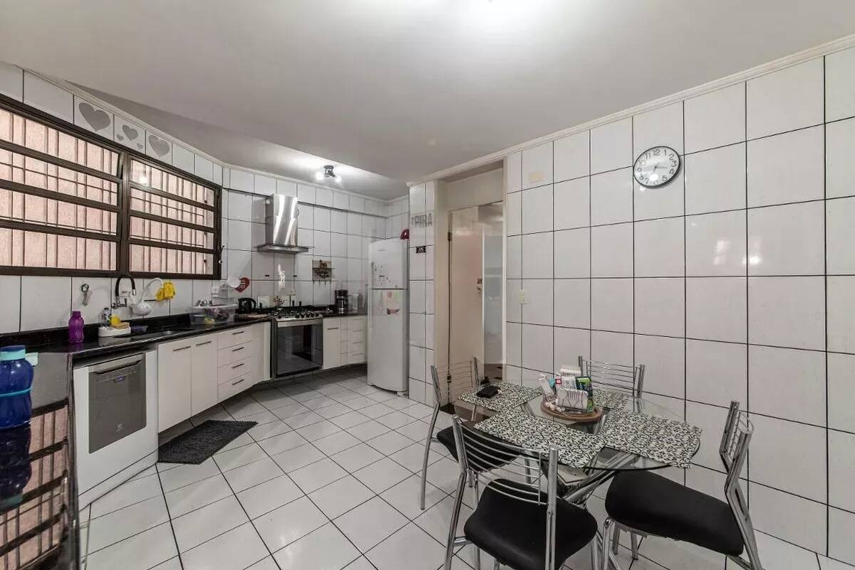 Casa, 4 quartos, 249 m² - Foto 7