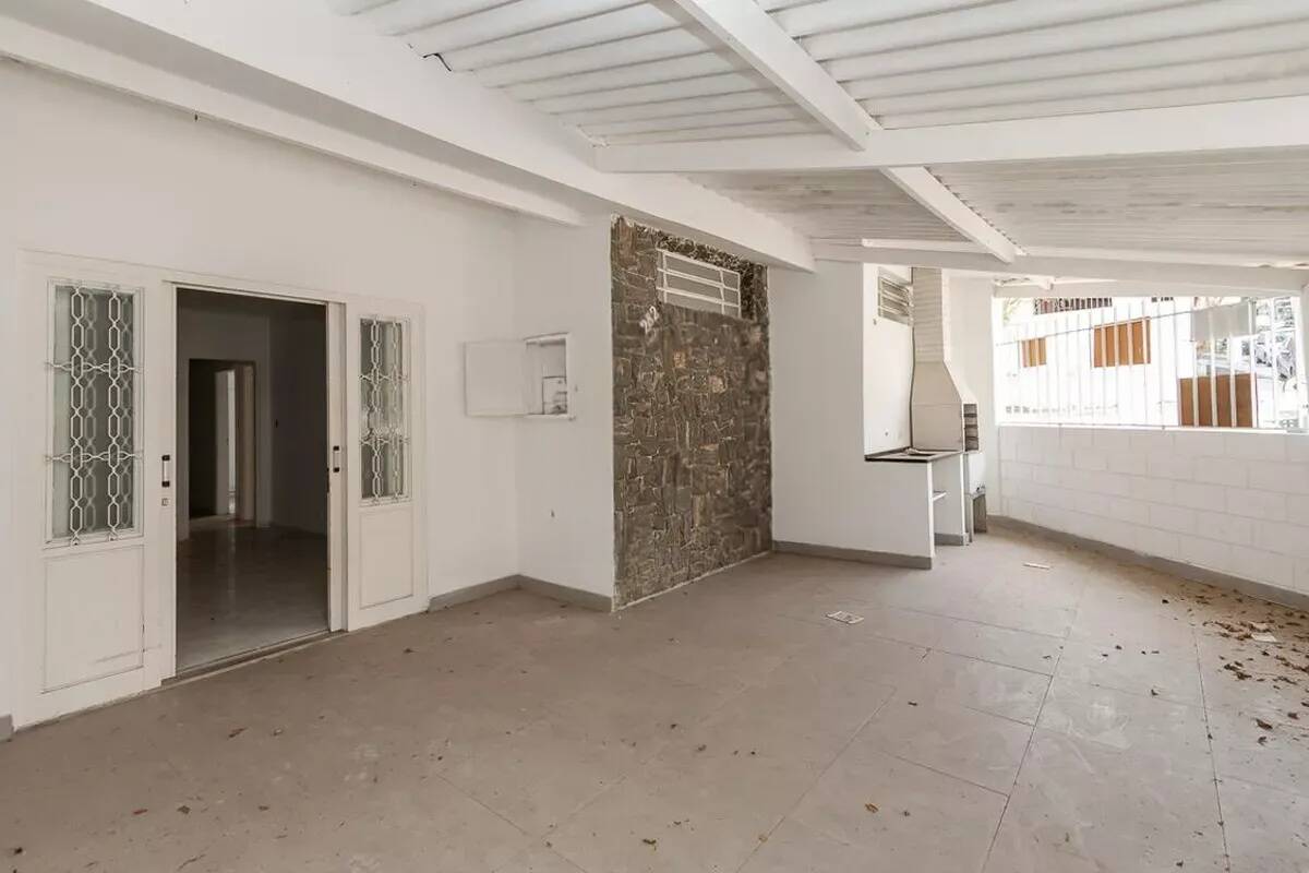 Casa, 3 quartos, 131 m² - Foto 1